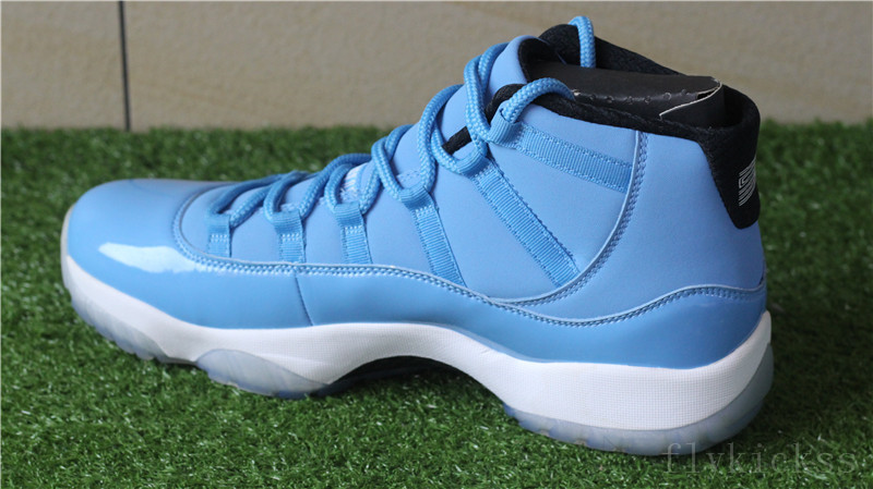 Air Jordan 11 Retro Pantone Blue